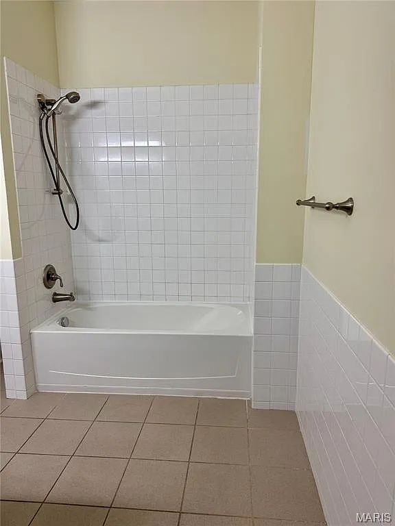 2 bed, 2.0 bath, 1259 sqft, $1,650 — Photo 2