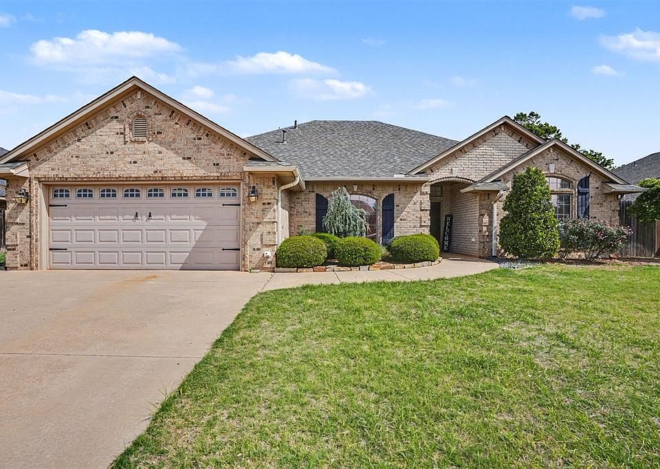 1st image of 809 Candace Ln