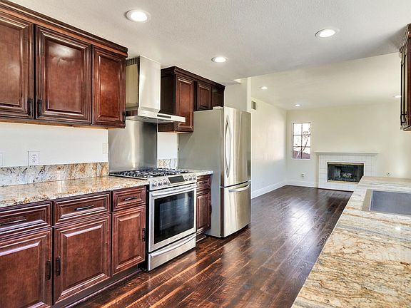 3rd image of 5537 Ladera Ct