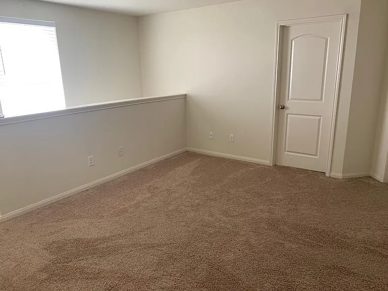 2906 Seacrest Ln — Photo 11