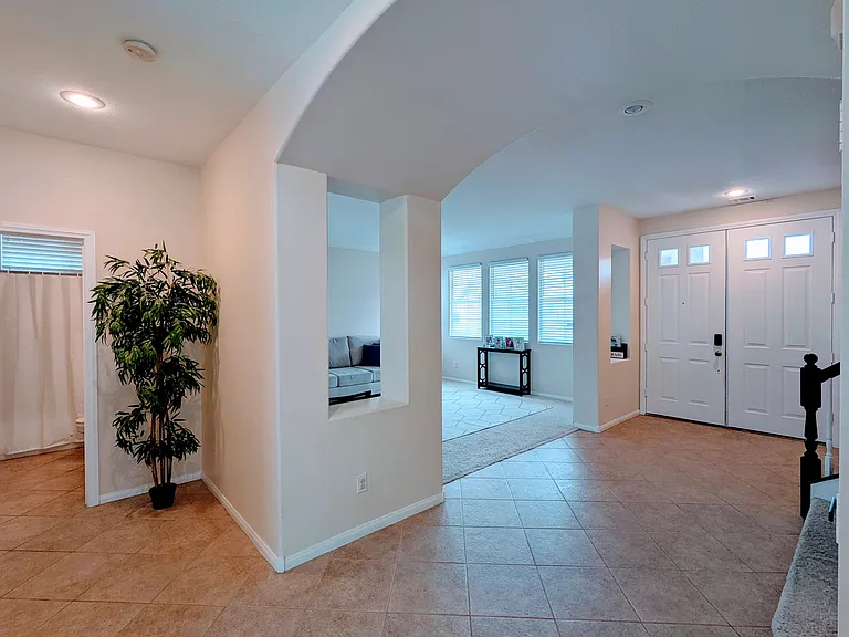 11025 Edina Ct — Photo 11