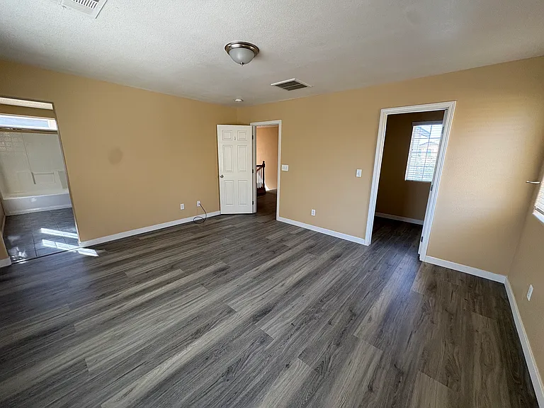 4725 Portola Vista Ave — Photo 15
