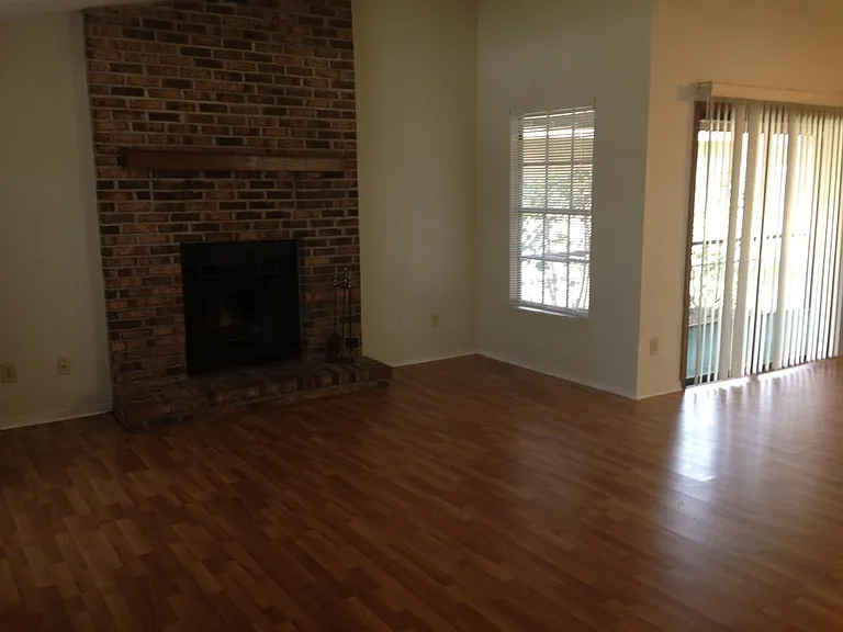 7416 Spring Villas Cir — Photo 6