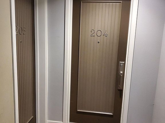 4th image of 11115 W Acama St #204