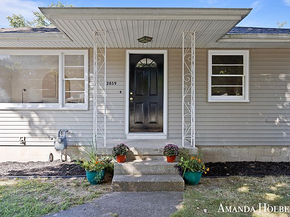 2nd image of 2859 Gerald Ave NE