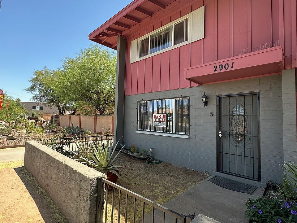 1st image of 2901 E Roosevelt St #11205472