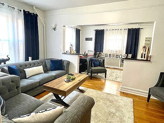 2nd image of 3268 Cambridge Ave #1
