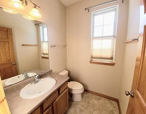 1805 Deer Path — Photo 16