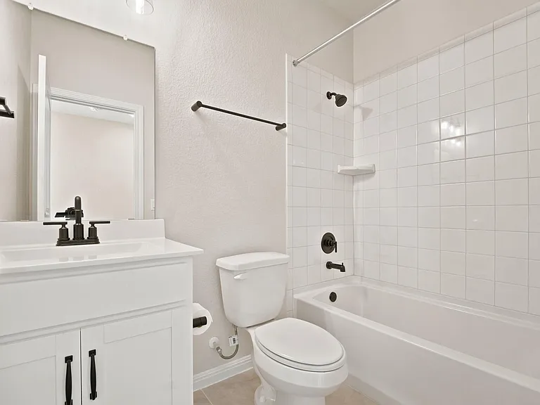 212 Swinging H Ln — Photo 22