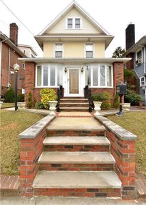 54 85th St, Brooklyn, NY, 11209