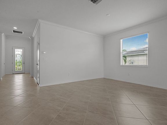 4th image of 4363 Lemongrass Dr