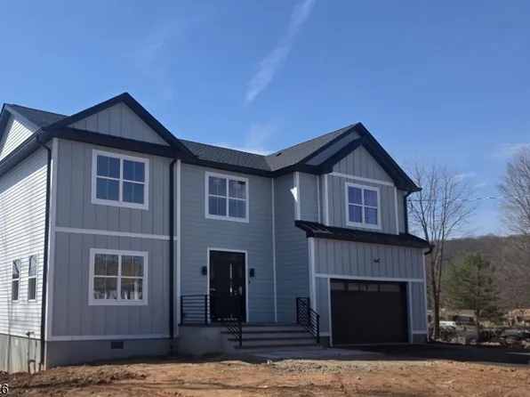 15 Walker Avenue, West Milford Twp., NJ 07480