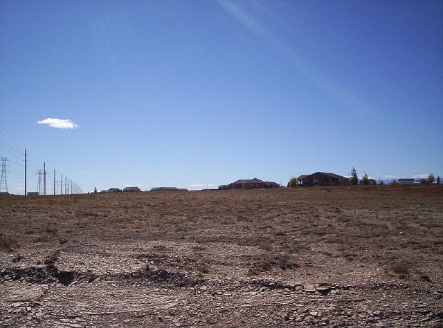 2nd image of 1070 E Ranch Dr