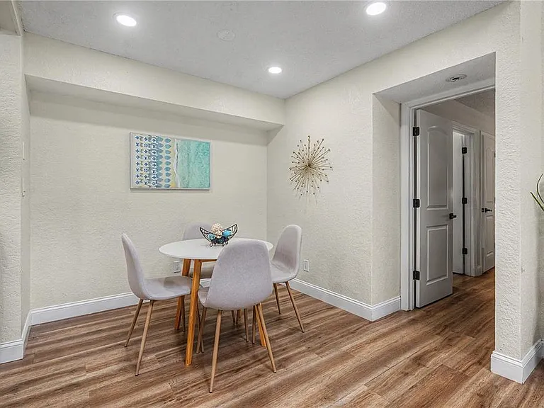 3266 Haviland Ct #303 — Photo 19