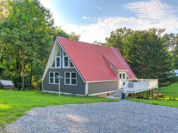 6815 Appalachian Rd, Radford, VA 24141