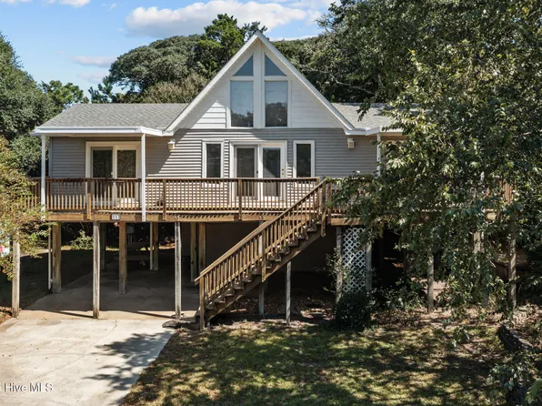 112 Page Place, Emerald Isle, NC 28594
