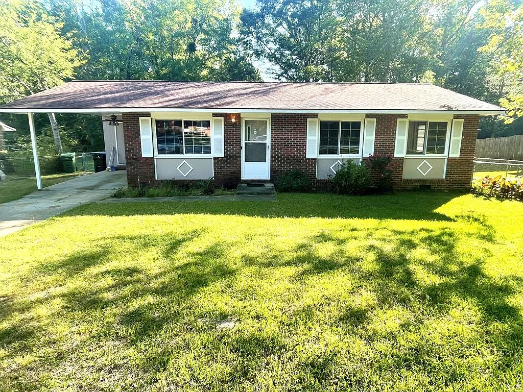 1324 Sturkie Dr photo 1