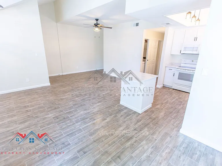 20 S Buena Vista Ave #208 — Photo 13