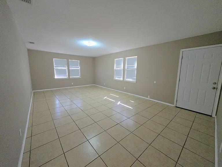 3818 Waterfall St — Photo 12