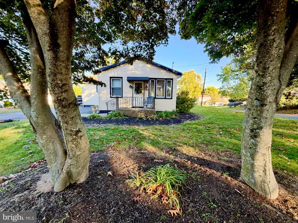 1703 Hollywood Ave, Blackwood, NJ 08012