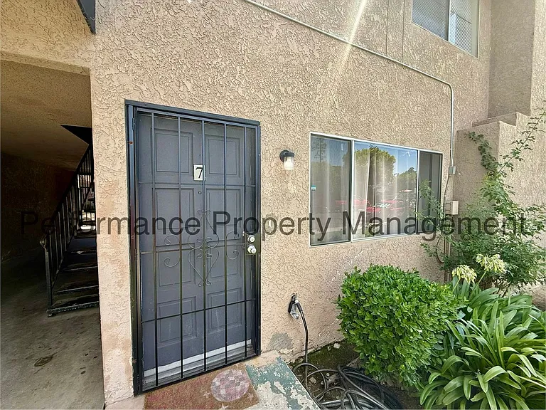 5101 Hunter Ave #7 — Photo 1