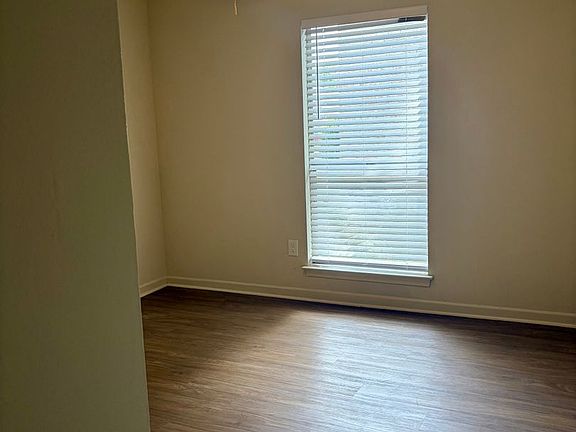 5th image of 5109 Nicholson Dr APT A39