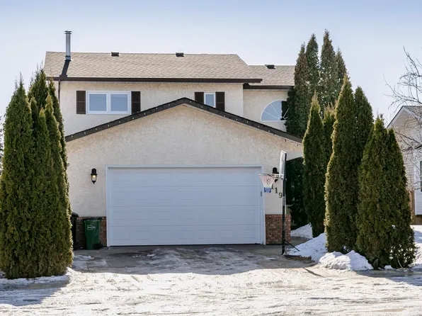 6119 154th Ave NW, Edmonton, AB T5Y 2N2