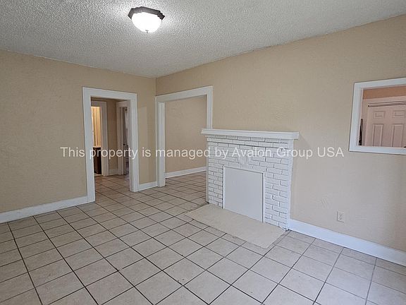5th image of 615 E 60th St