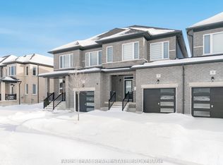 7 Lisa St, Wasaga Beach, ON L9Z 0K9