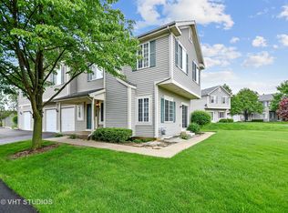 11 Windsor Cir UNIT A, South Elgin, IL 60177