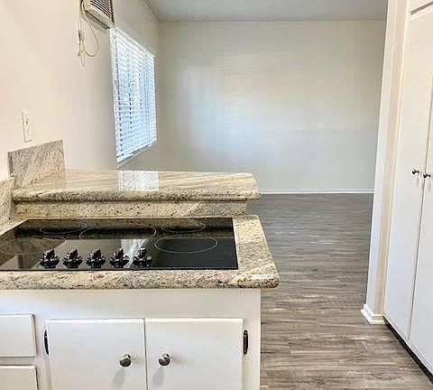 5th image of 606 N Avenue 66 #4
