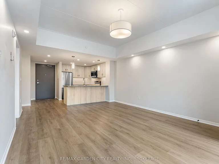 3998 Victoria Ave #110 — Photo 11