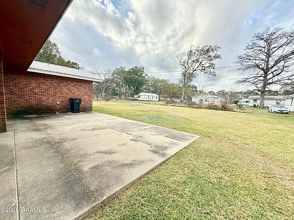 5th image of 127 Cotton St