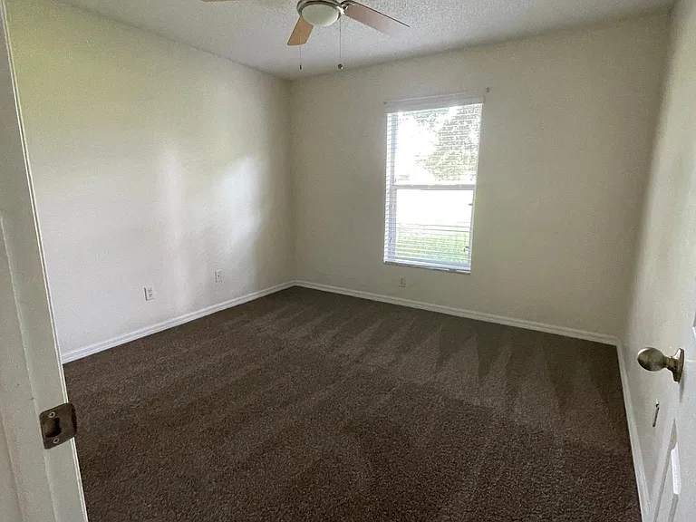 13634 Meadowpark Ave — Photo 24