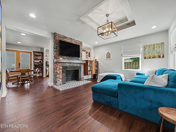 3rd image of 3344 Orlando St