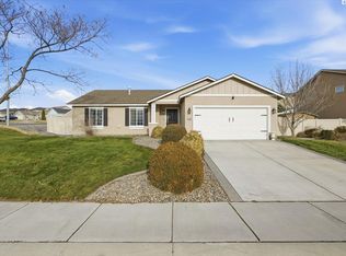 5909 Pimlico Dr, Pasco, WA 99301