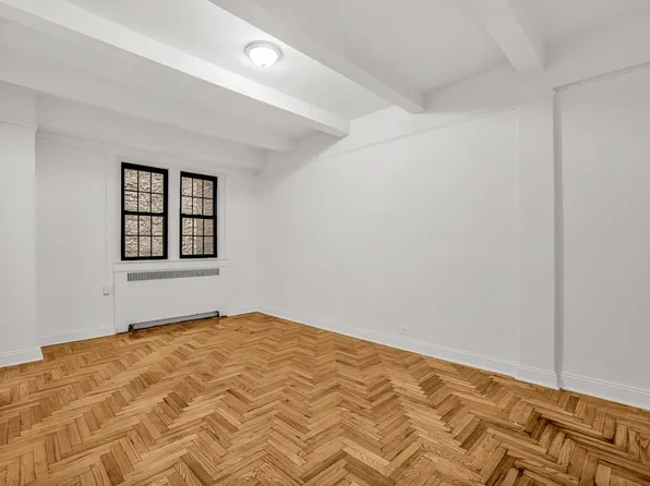 245 E 11th St APT 1E, New York, NY 10003