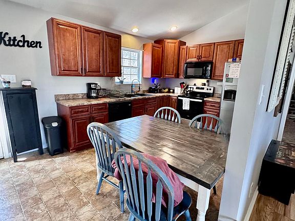 5th image of 6833 Ward Rd