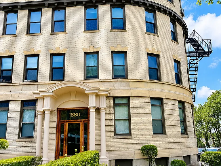 1880 Commonwealth Ave #12 — Photo 19