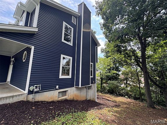 2nd image of 6 Whispering Rock Ct