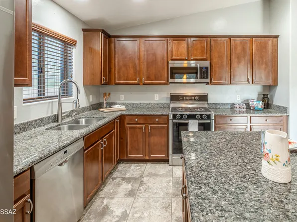 17226 S Azure Sky Trl, Vail, AZ 85641