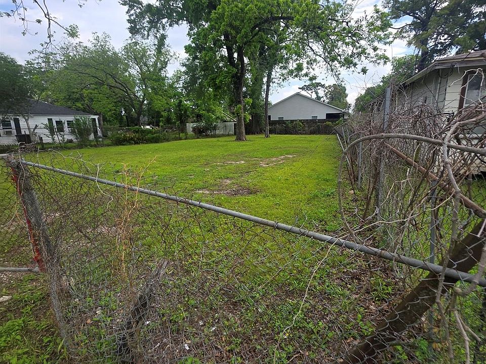 1st image of 7612 Shotwell St