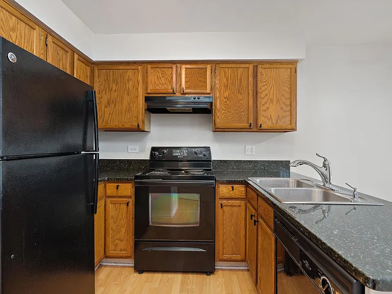 1504 W Jefferson Ave #F — Photo 6