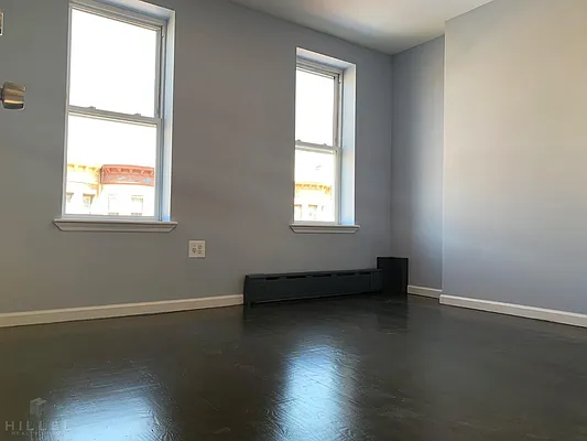 Rented by Hillel Realty Group | media 7