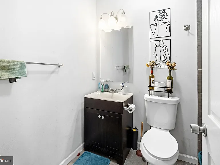 2024 N Carlisle St #2 — Photo 8