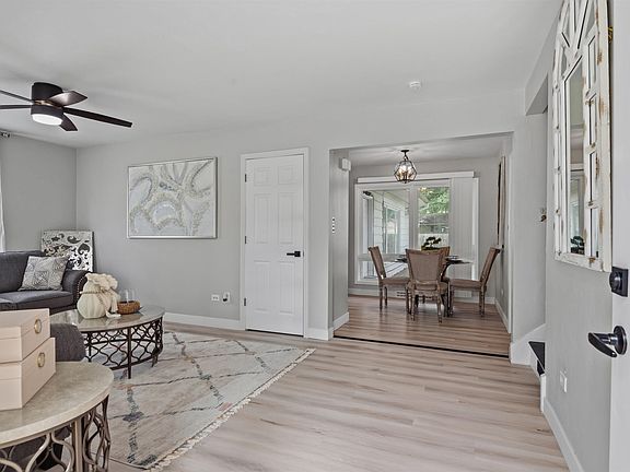 4th image of 28 Bel Aire Dr