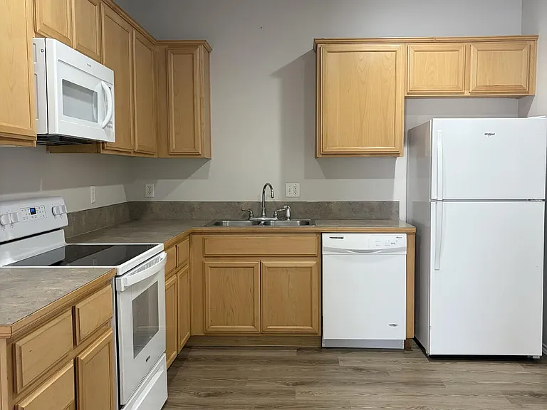 743 N Stampede Ct #C — Photo 3