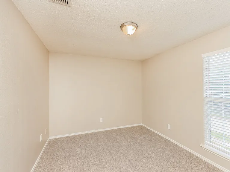 1225 Paul Dr — Photo 14
