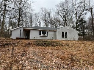 260 Johnson Rd, Hamden, CT 06518