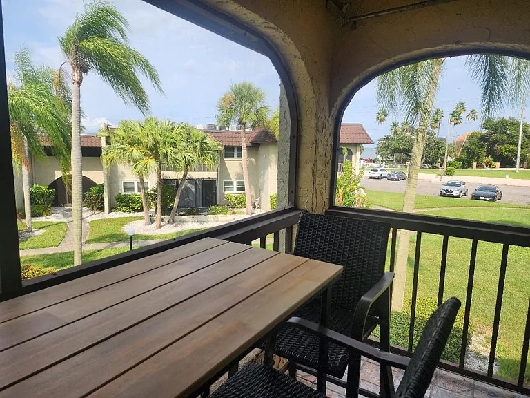 1003 S Bayshore Blvd #202 — Photo 4